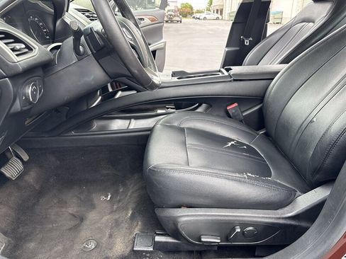 Used 2015 Lincoln MKZ FWD image 24