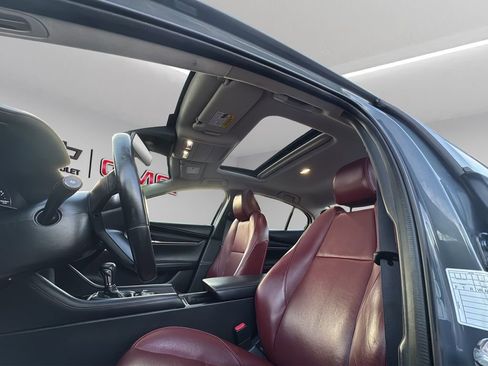 Used 2023 MAZDA MAZDA3 s image 18