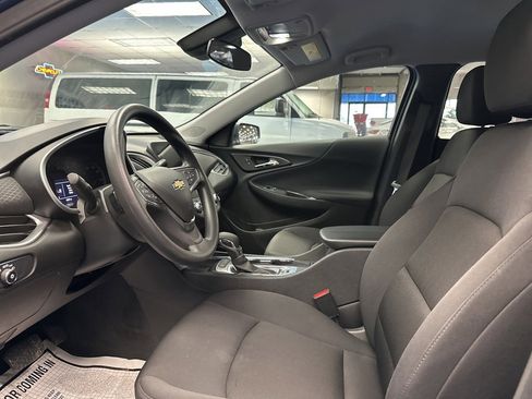 Certified 2025 Chevrolet Malibu LT image 19