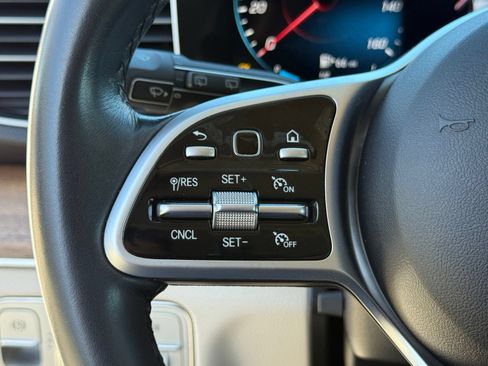 Used 2021 Mercedes-Benz GLE 350 w/ 3rd Row Seat Package image 32