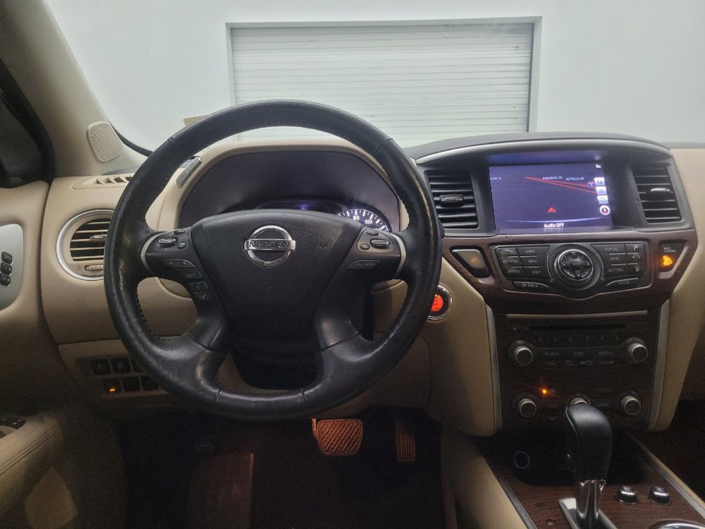 Used 2018 Nissan Pathfinder Platinum FWD image 22