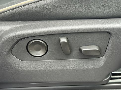 New 2026 GMC Yukon XL Elevation w/ Elevation Premium Package image 43