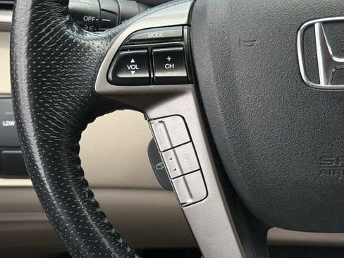 Used 2016 Honda Odyssey Touring image 14