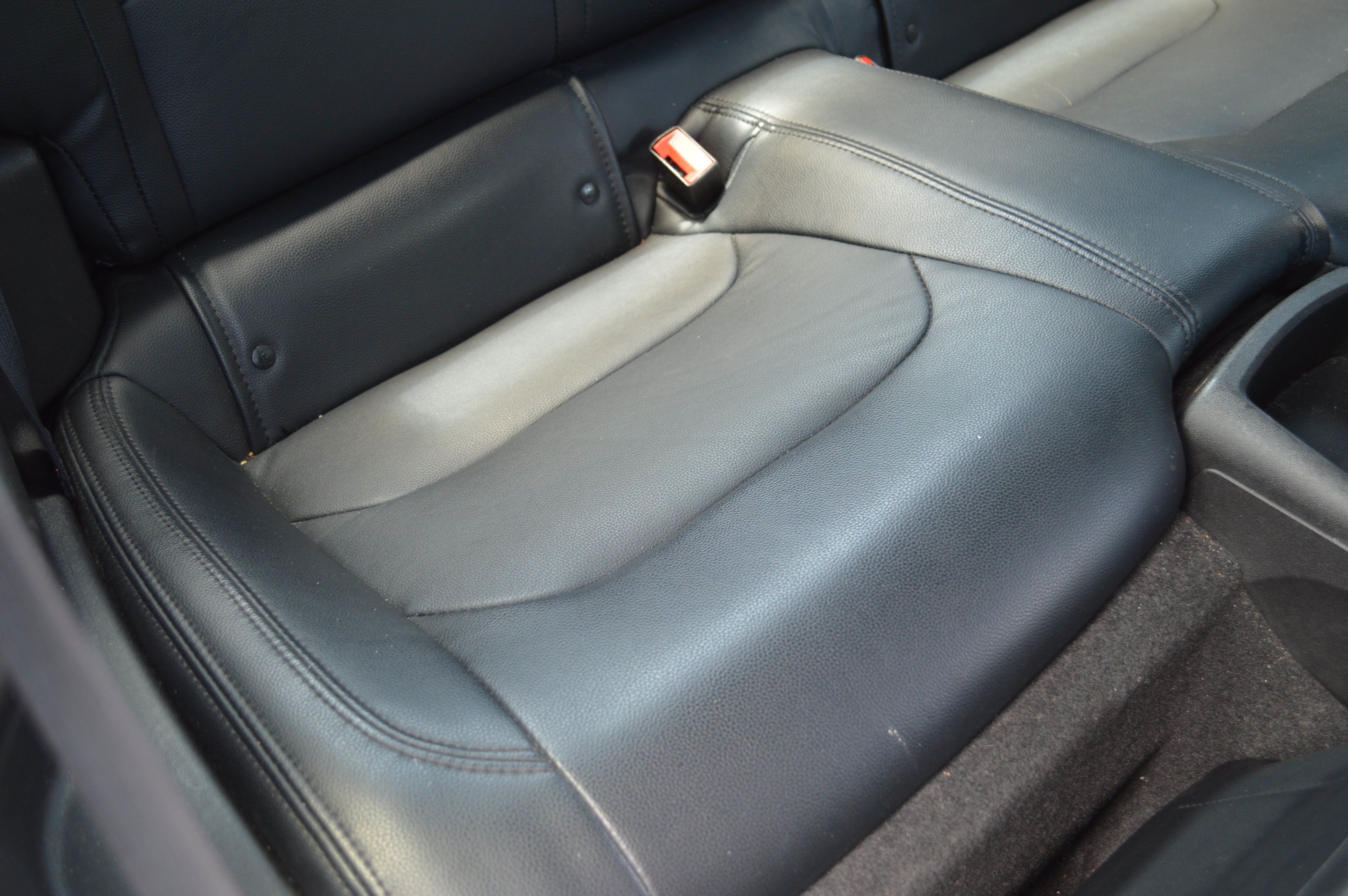 Used 2018 Chevrolet Camaro LT RWD image 40