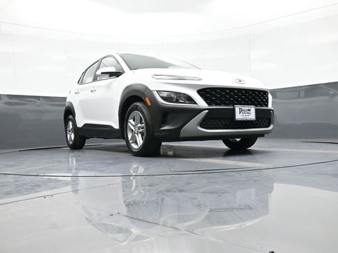 Certified 2023 Hyundai Kona SE w/ Cargo Package AWD/4WD image 27