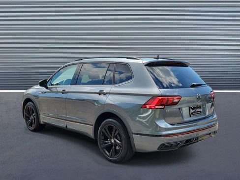 Used 2023 Volkswagen Tiguan SE R-Line image 4