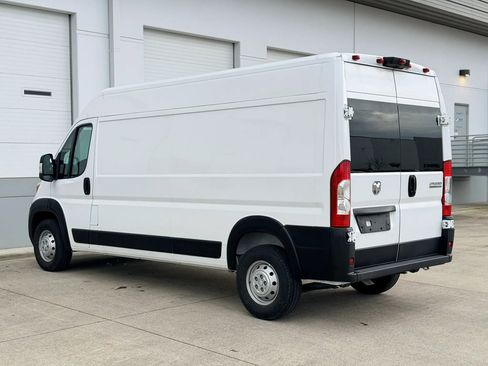 Used 2023 RAM ProMaster 2500 image 3