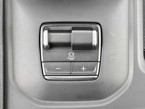 Used 2024 GMC Sierra 1500 AT4 w/ AT4 Preferred Package image 24