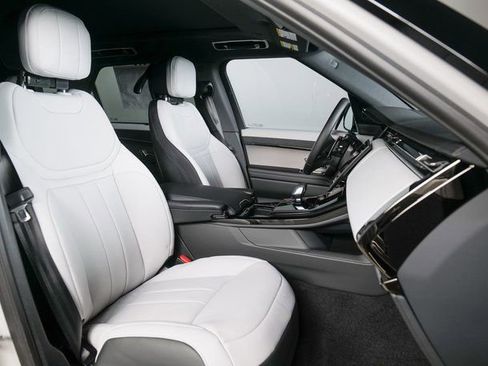 New 2026 Land Rover Range Rover Sport Dynamic SE AWD/4WD image 3