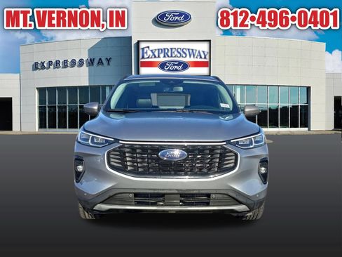 Used 2023 Ford Escape Platinum AWD/4WD image 4