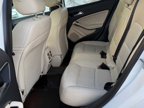 Used 2018 Mercedes-Benz GLA 250 4MATIC image 8