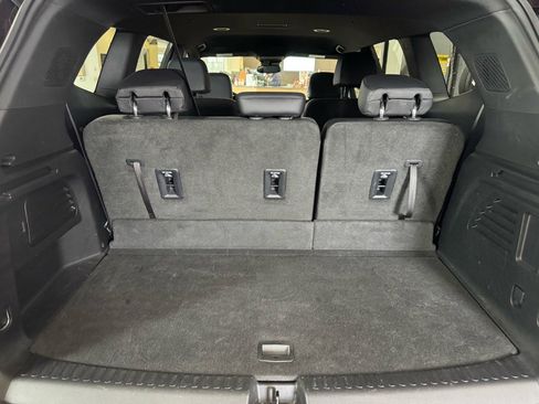 Used 2024 GMC Acadia Elevation w/ Black Edition image 8