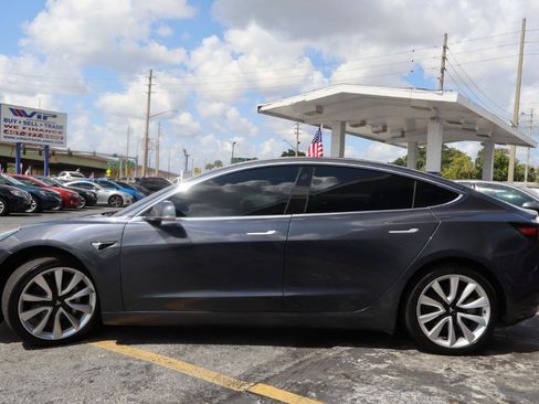 Used 2018 Tesla Model 3 Long Range AWD/4WD image 7