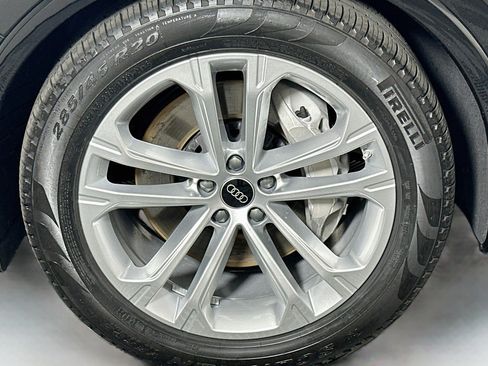 Used 2026 Audi Q7 3.0T Premium Plus AWD/4WD image 11
