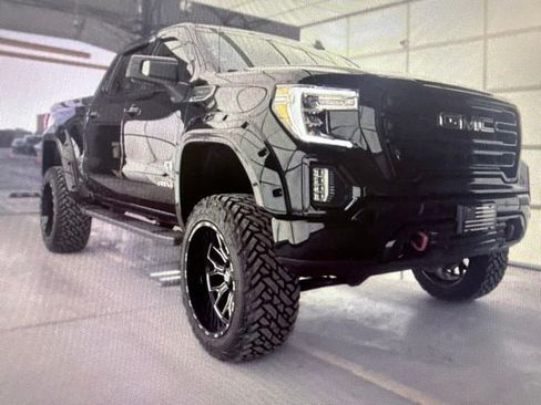 Used 2021 GMC Sierra 1500 AT4 w/ AT4 Value Package AWD/4WD image 11