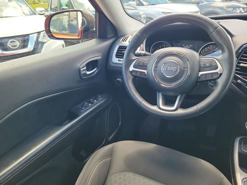 Used 2019 Jeep Compass Sport FWD image 18