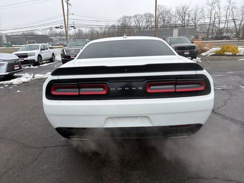 Used 2018 Dodge Challenger R/T Scat Pack w/ Leather Interior Group image 4
