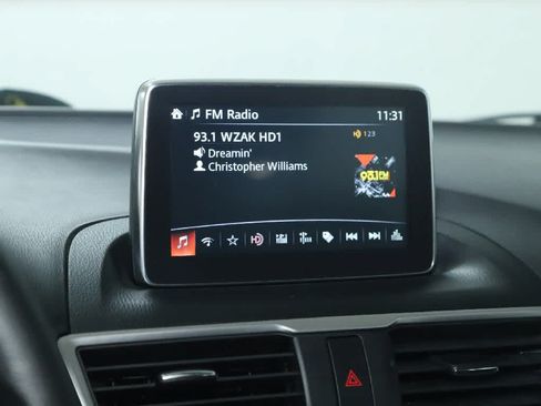Used 2016 MAZDA MAZDA3 i Sport w/ Preferred Equipment Package FWD image 25