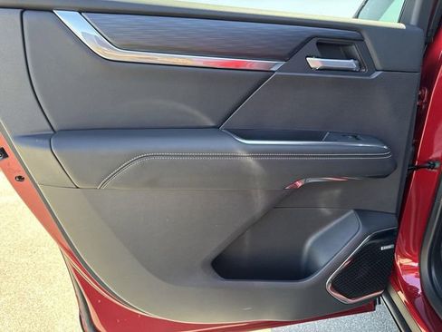 New 2025 GMC Acadia Elevation w/ Black Edition FWD image 24