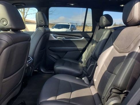 Certified 2022 Cadillac XT6 Premium Luxury AWD/4WD image 33