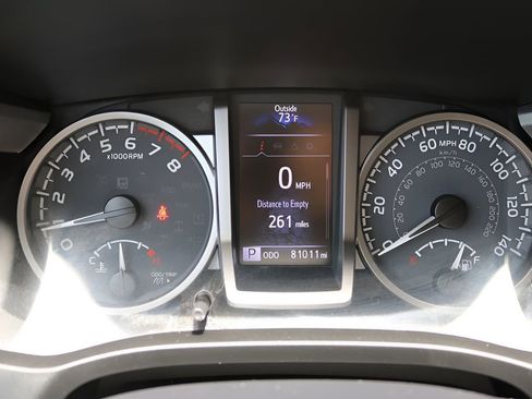 Used 2021 Toyota Tacoma SR5 RWD image 24