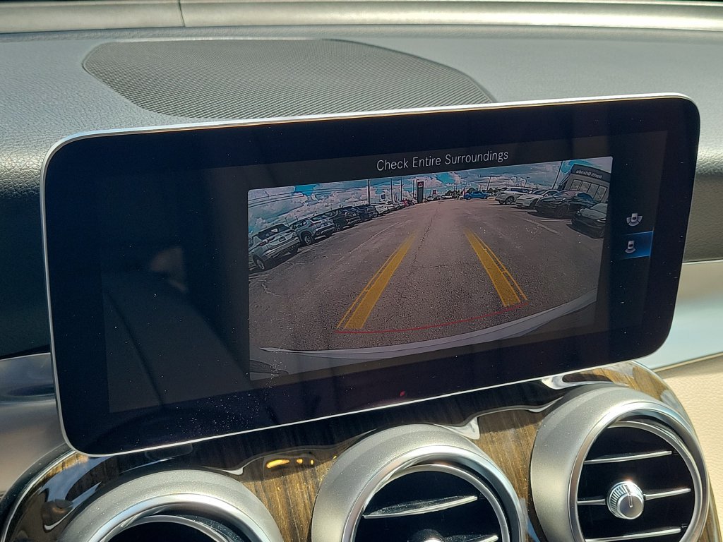Used 2020 Mercedes-Benz GLC 300 4MATIC image 23