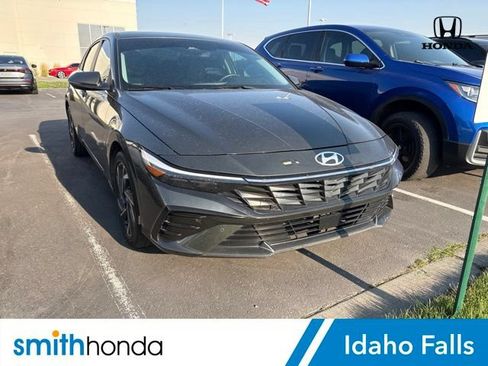 Used 2024 Hyundai Elantra Limited FWD image 1