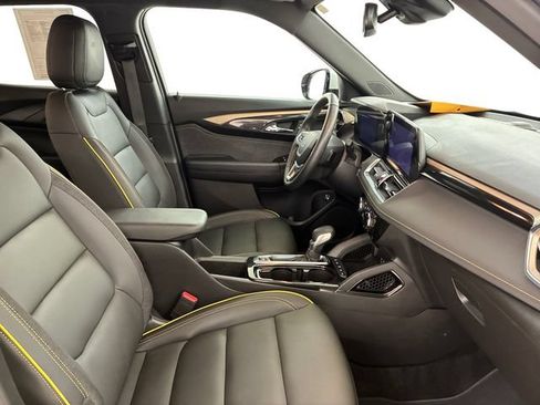 Certified 2025 Chevrolet TrailBlazer ACTIV w/ Convenience Package AWD/4WD image 14
