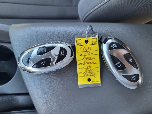 Used 2024 Hyundai Elantra SEL FWD image 21