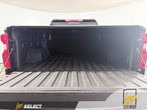 Used 2022 Chevrolet Silverado 1500 LTZ w/ LTZ Premium Package AWD/4WD image 19