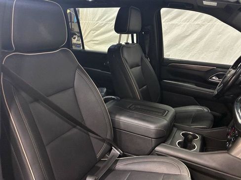 Used 2023 Chevrolet Suburban Premier RWD image 15