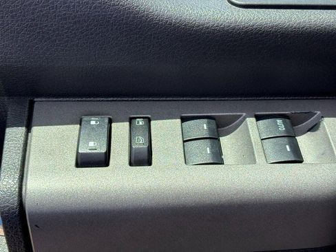 Used 2012 Ford F350 Lariat AWD/4WD image 17