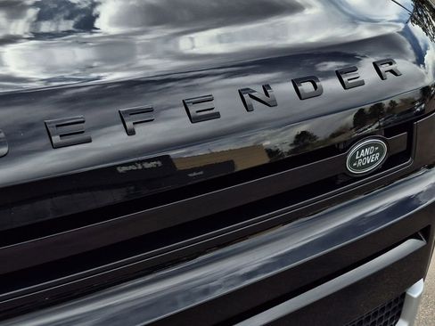 Used 2025 Land Rover Defender 110 S AWD/4WD image 35