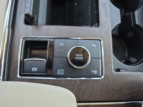 Used 2018 Lincoln Navigator Reserve w/ Technology Package AWD/4WD image 37
