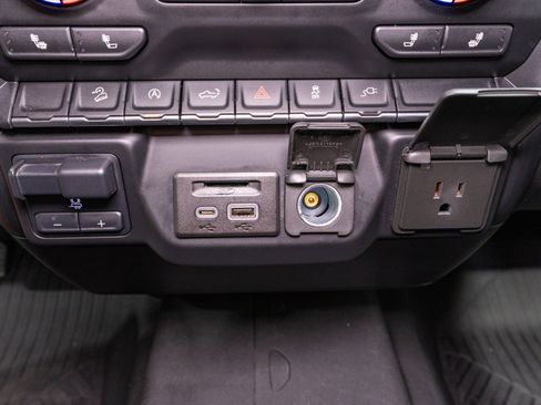 Used 2019 Chevrolet Silverado 1500 LT AWD/4WD image 24