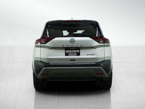 Used 2022 Nissan Rogue SV image 4