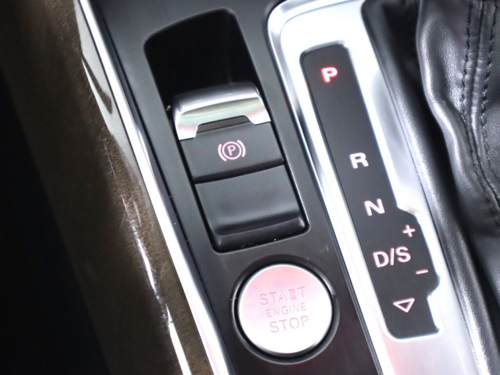Used 2015 Audi Q5 2.0T Premium Plus w/ Technology Package AWD/4WD image 22