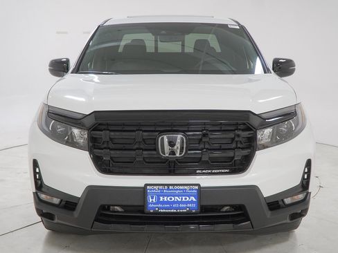 New 2026 Honda Ridgeline Black Edition image 2