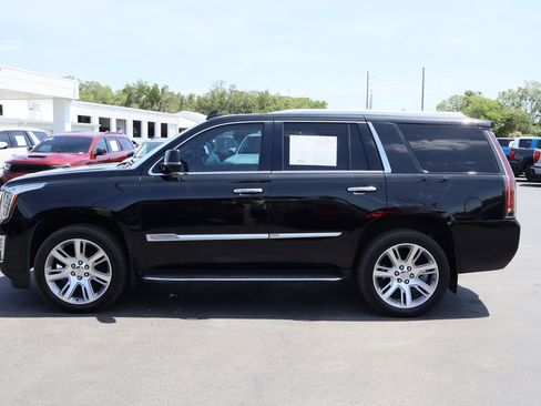 Used 2020 Cadillac Escalade Premium Luxury RWD image 6