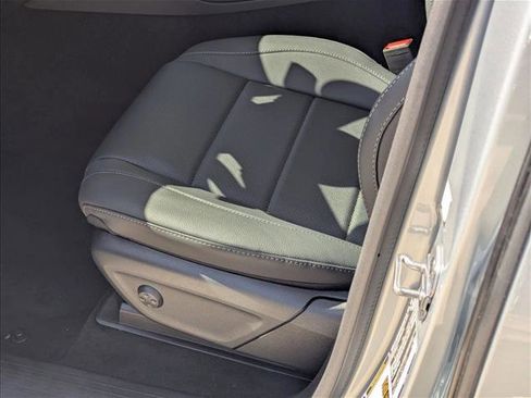 New 2026 Mercedes-Benz GLS 450 4MATIC image 4
