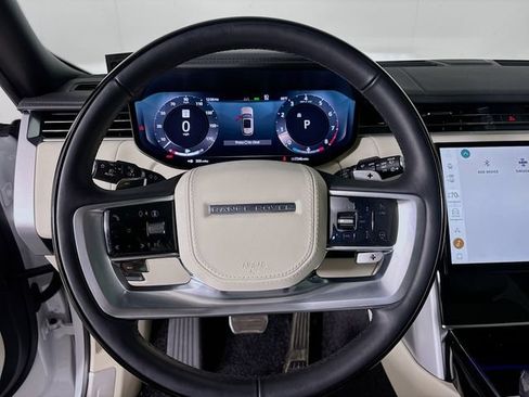 Used 2025 Land Rover Range Rover Autobiography AWD/4WD image 12
