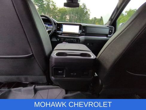 Used 2023 Chevrolet Silverado 1500 LT w/ Safety Package AWD/4WD image 21