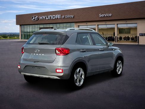 New 2026 Hyundai Venue SEL FWD image 7