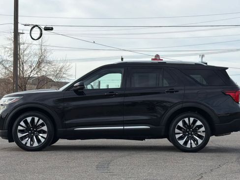 Certified 2025 Ford Explorer Platinum w/ LUX Leather Package image 5