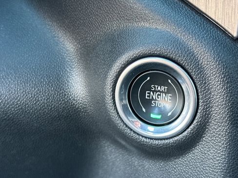 Used 2020 GMC Sierra 3500 Denali w/ Denali Ultimate Package image 33