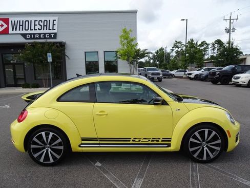 Used 2014 Volkswagen Beetle GSR FWD image 3