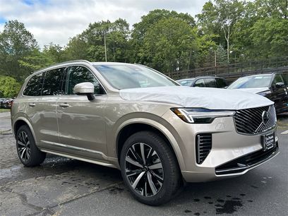 New 2026 Volvo XC90 B5 Core w/ Protection Package
