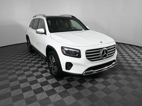 Used 2025 Mercedes-Benz GLB 250 image 25