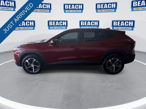 Used 2025 Chevrolet Trax RS w/ Sunroof Package image 5