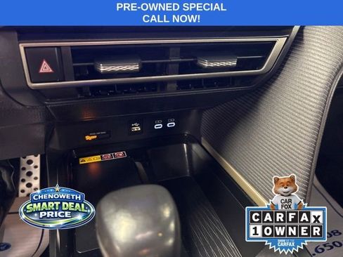 Used 2025 Toyota Camry SE FWD image 15